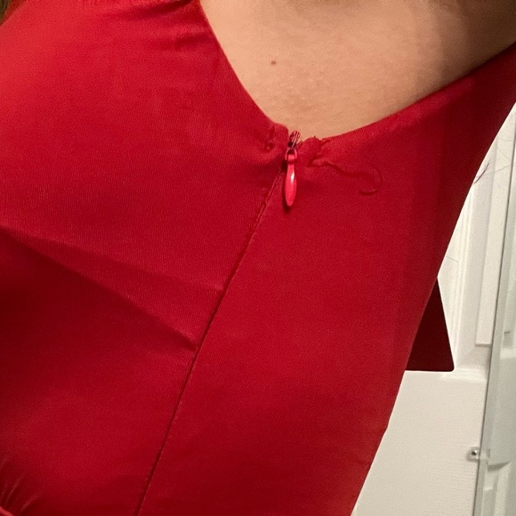 THATSSOFETCH Red One Shoulder Rouched Dress - Picture 2 of 9